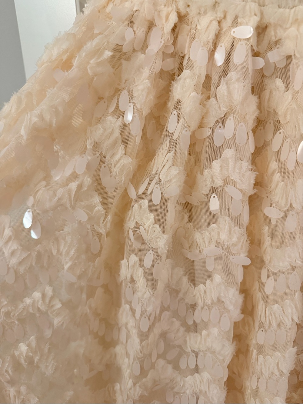 Ivy City Co Ivory Puff-Sleeve Textured Midi Dress - Picture 4 of 4